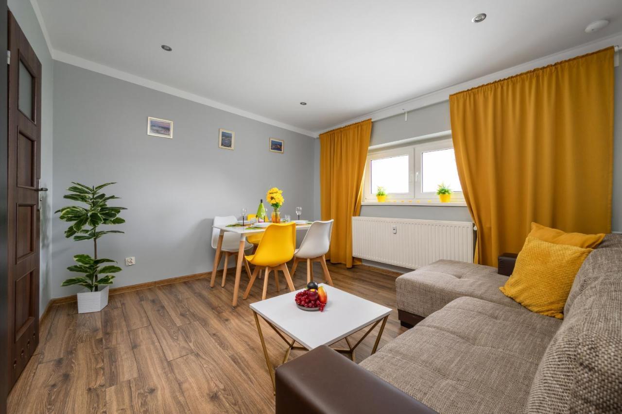 Market Square Corner Apartment Kuznicza By Noclegi Renters فروتسواف المظهر الخارجي الصورة